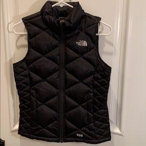 Black north face puffy vest